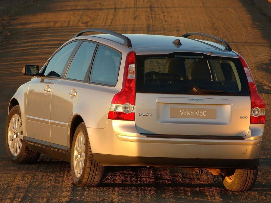  Volvo V50 2004 года  (ZA) (фото 7 из 9)